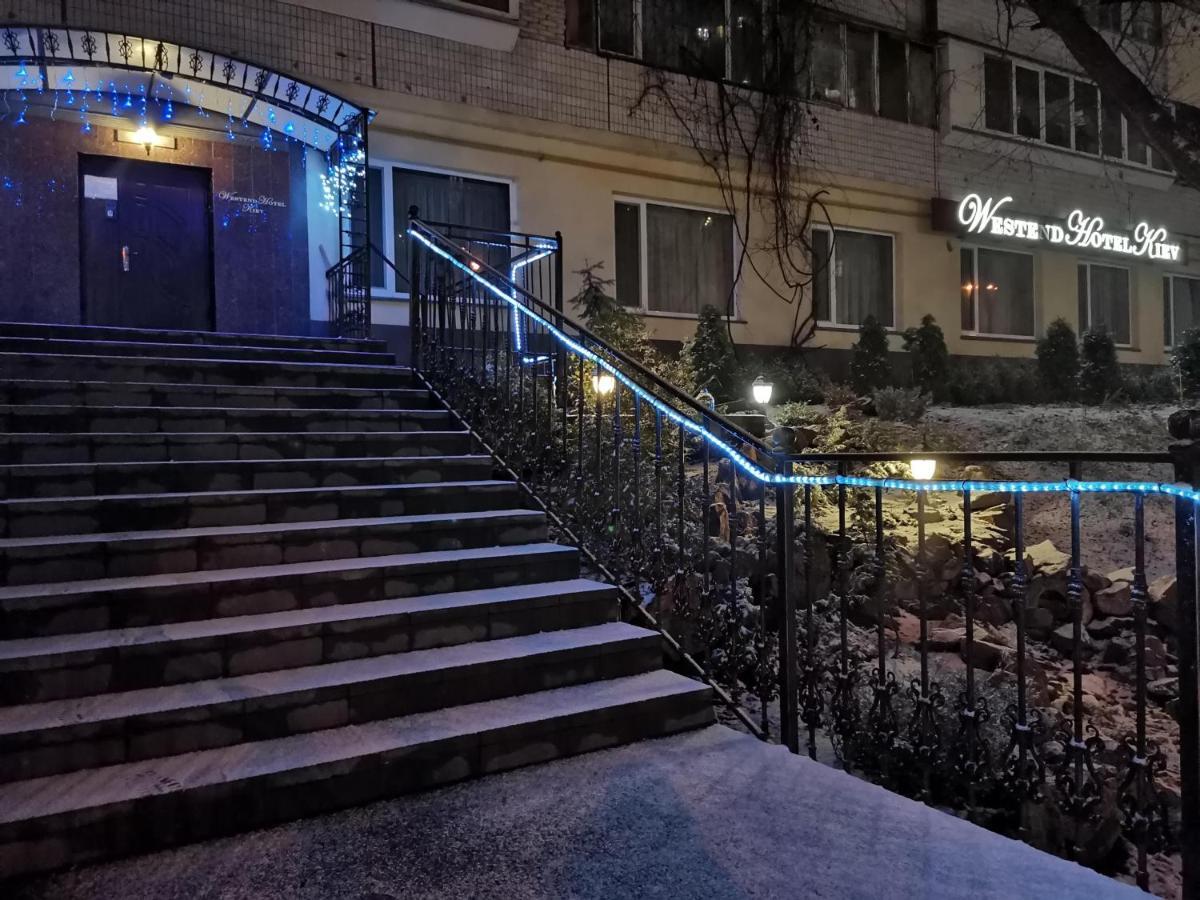 Westend Hotel Kiev Bagian luar foto