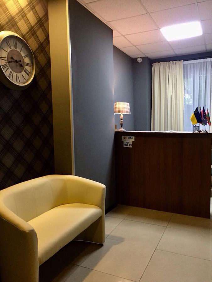 Westend Hotel Kiev Bagian luar foto