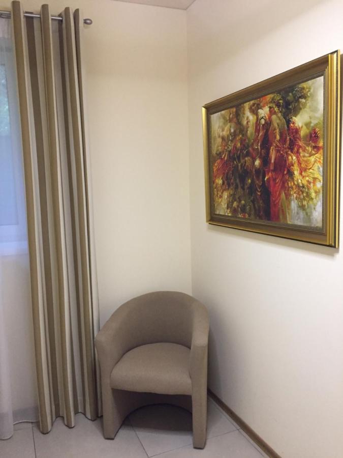 Westend Hotel Kiev Bagian luar foto